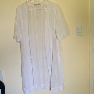 MOB Brazilian Brand White Eyelet Short Sleeve Wrap/Cover up, Small